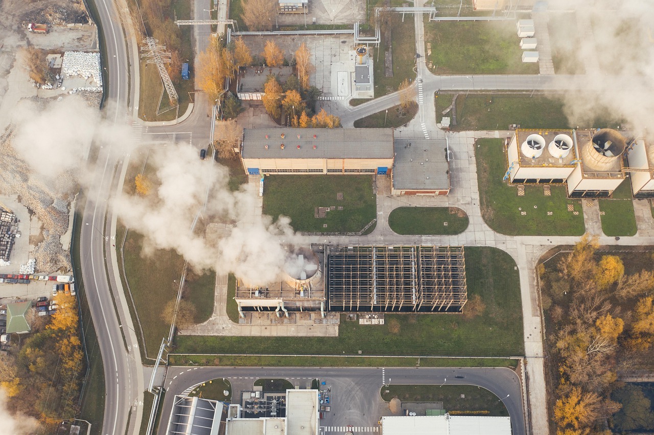 découvrez les stratégies innovantes de réduction des émissions de carbone dans l'industrie spatiale pour un avenir plus durable et respectueux de l'environnement.